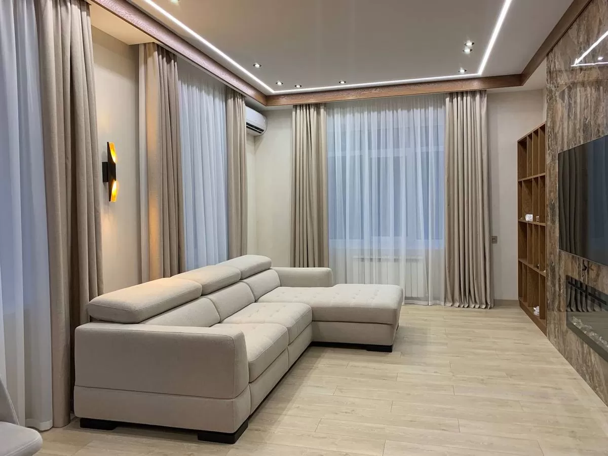 Тюль и портьеры 2.4/2.8 (количество 2 шт)